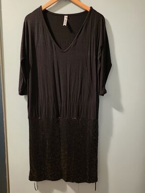 Black V-Neck Midi Dress with Textured Skirt